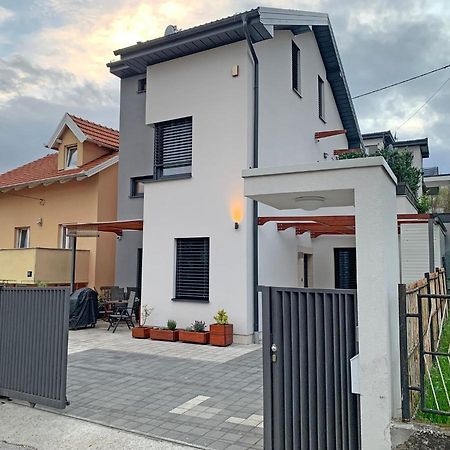 Apartment Maksimir Yard Zagreb Dış mekan fotoğraf